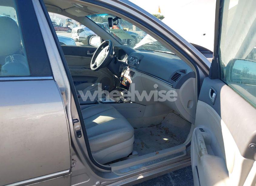 Photo 5 of 2006 Hyundai Sonata GLS V6/LX V6 (VIN 5NPEU46F96H002516)