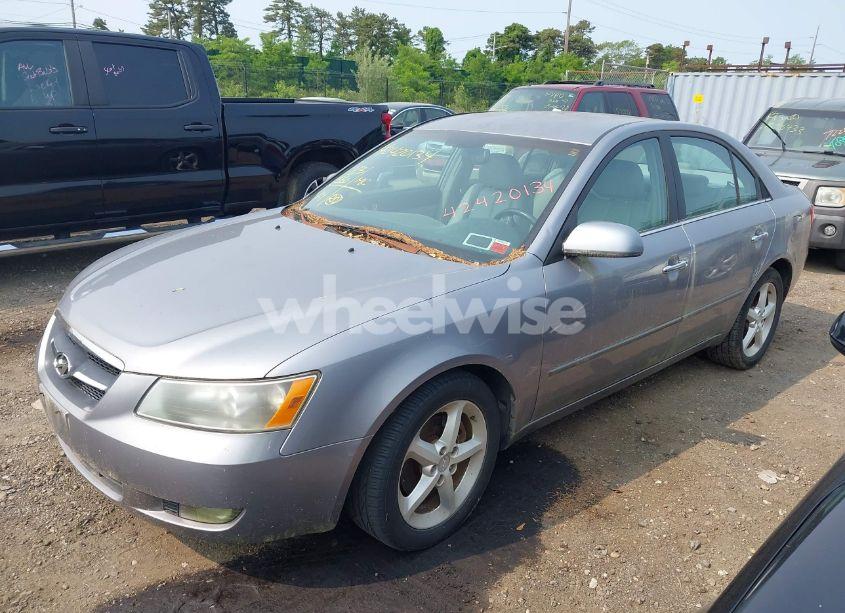 Photo 2 of 2007 Hyundai Sonata LIMITED/SE V6 (VIN 5NPEU46F97H157424)