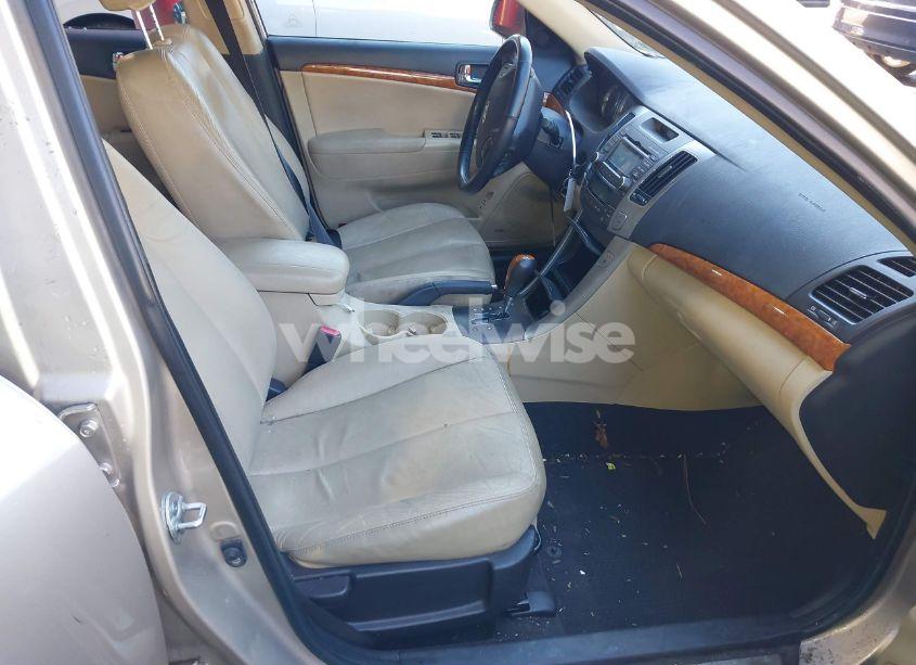 Photo 5 of 2010 Hyundai Sonata LIMITED (VIN 5NPEU4AC2AH615387)