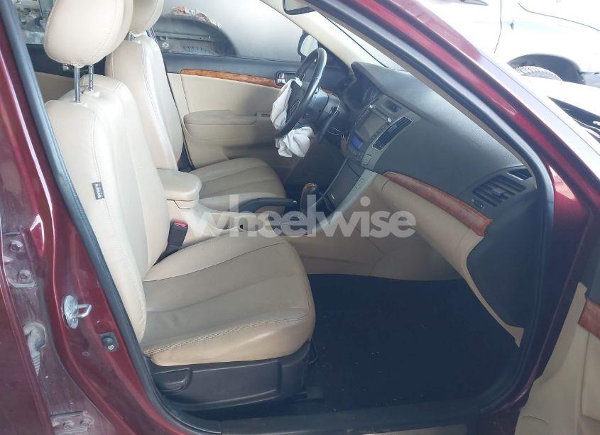 Photo 5 of 2010 Hyundai Sonata LIMITED (VIN 5NPEU4AF2AH602780)