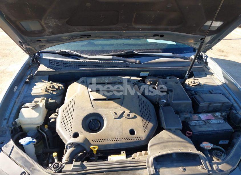 Photo 10 of 2010 Hyundai Sonata LIMITED (VIN 5NPEU4AF3AH615201)