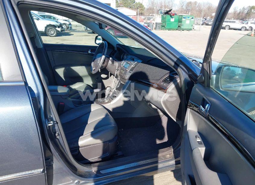 Photo 5 of 2010 Hyundai Sonata LIMITED (VIN 5NPEU4AF3AH615201)