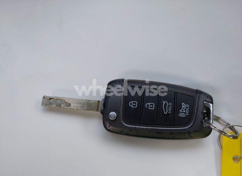 Photo 11 of 2021 Hyundai Elantra SE (VIN 5NPLL4AG0MH015579)