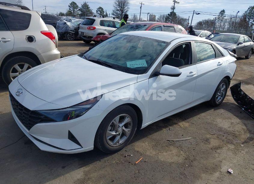 Photo 2 of 2021 Hyundai Elantra SE (VIN 5NPLL4AG0MH015579)
