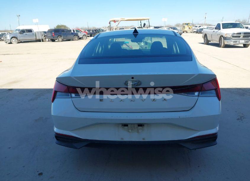 Photo 16 of 2021 Hyundai Elantra SE (VIN 5NPLL4AG0MH025271)