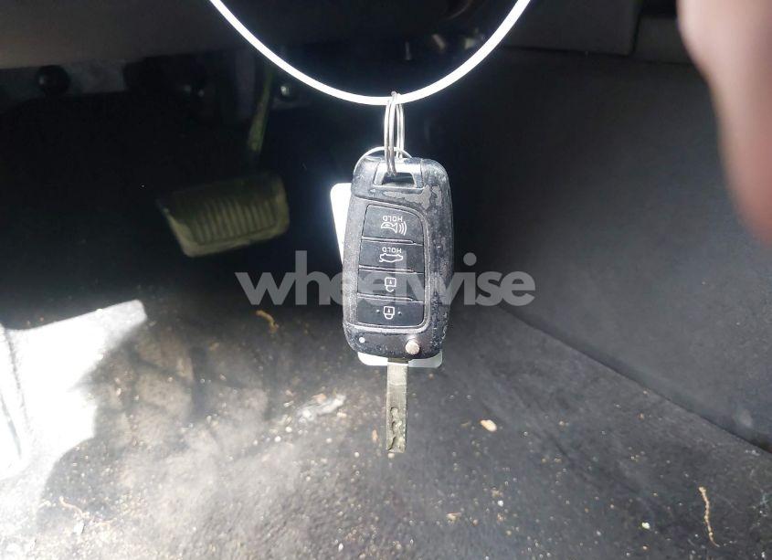 Photo 11 of 2021 Hyundai Elantra SE (VIN 5NPLL4AG0MH034844)