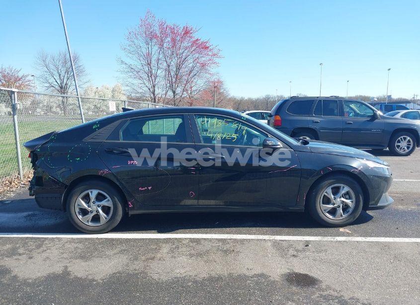 Photo 13 of 2021 Hyundai Elantra SE (VIN 5NPLL4AG0MH035802)