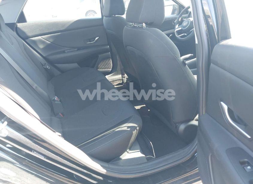 Photo 8 of 2021 Hyundai Elantra SE (VIN 5NPLL4AG0MH035802)