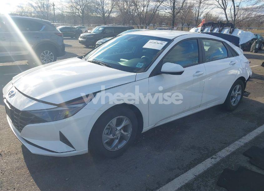 Photo 2 of 2023 Hyundai Elantra SE (VIN 5NPLL4AG0PH119655)
