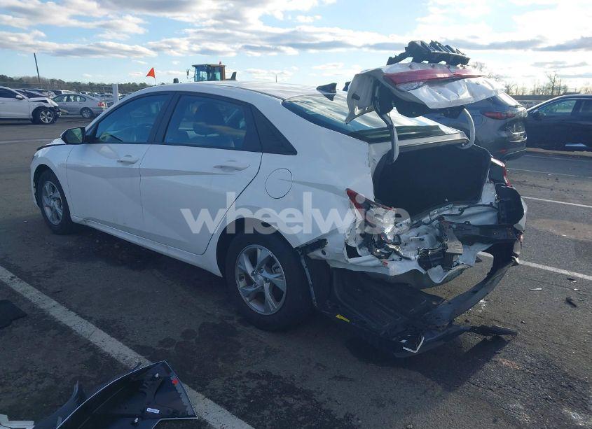 Photo 3 of 2023 Hyundai Elantra SE (VIN 5NPLL4AG0PH119655)