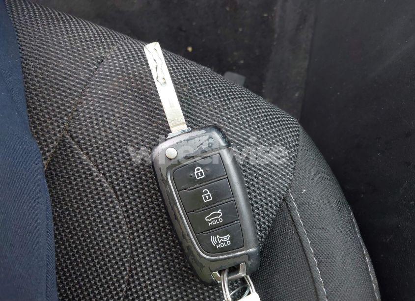 Photo 11 of 2021 Hyundai Elantra SE (VIN 5NPLL4AG1MH041012)