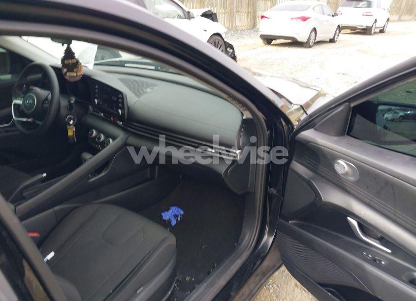 Photo 5 of 2021 Hyundai Elantra SE (VIN 5NPLL4AG1MH041012)