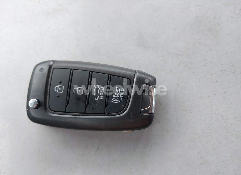 Photo 11 of 2021 Hyundai Elantra SE (VIN 5NPLL4AG1MH047425)