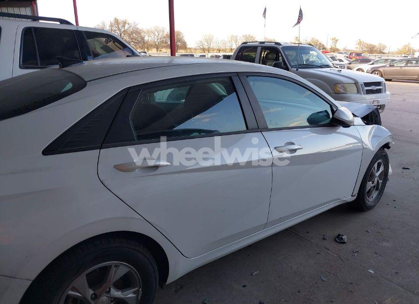 Photo 13 of 2021 Hyundai Elantra SE (VIN 5NPLL4AG1MH049563)