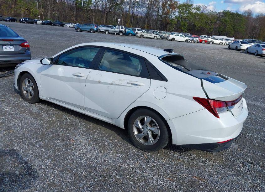 Photo 3 of 2021 Hyundai Elantra SE (VIN 5NPLL4AG2MH016426)