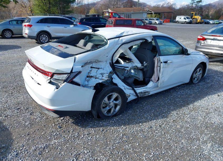 Photo 4 of 2021 Hyundai Elantra SE (VIN 5NPLL4AG2MH016426)