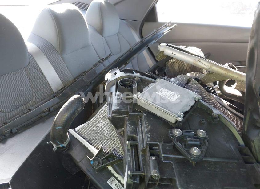 Photo 8 of 2021 Hyundai Elantra SE (VIN 5NPLL4AG2MH041665)