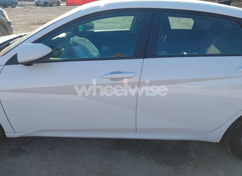 Photo 13 of 2021 Hyundai Elantra SE (VIN 5NPLL4AG2MH049829)