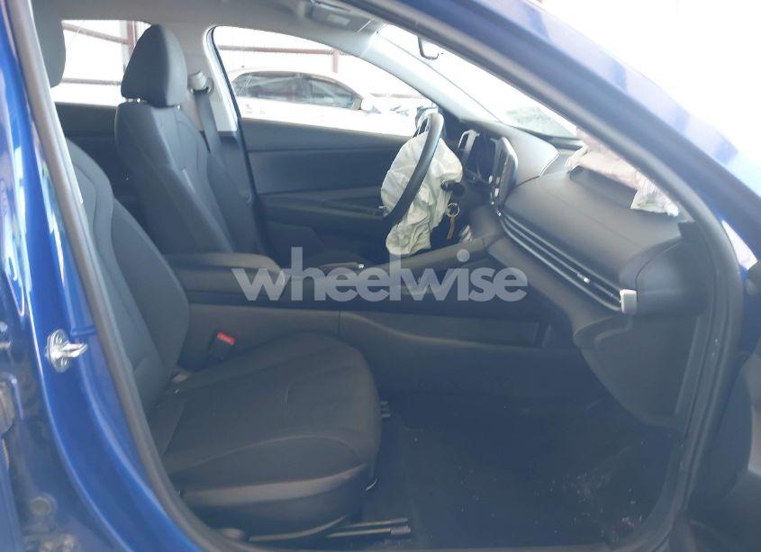 Photo 5 of 2021 Hyundai Elantra SE (VIN 5NPLL4AG5MH043510)