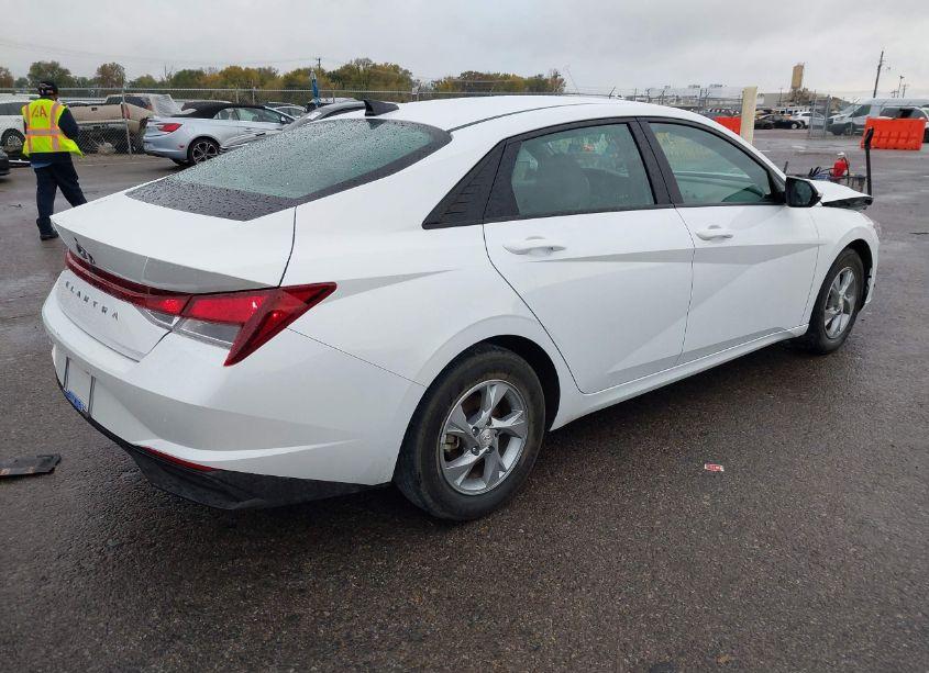 Photo 4 of 2022 Hyundai Elantra SE (VIN 5NPLL4AG5NH062480)