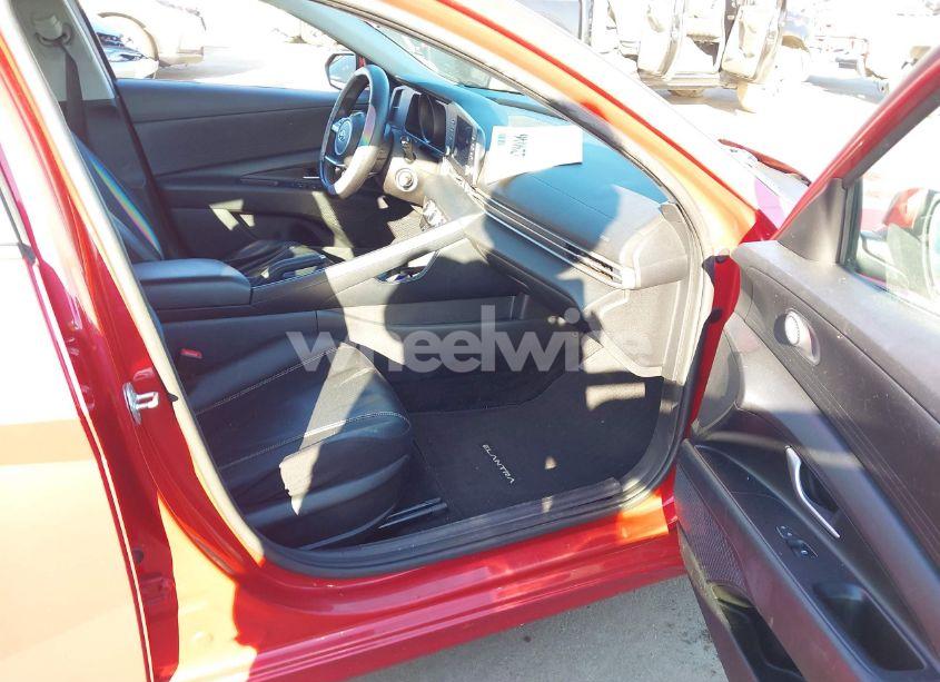 Photo 5 of 2021 Hyundai Elantra SE (VIN 5NPLL4AG6MH011200)