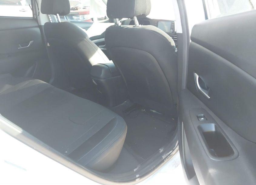 Photo 8 of 2022 Hyundai Elantra SE (VIN 5NPLL4AG6NH074010)