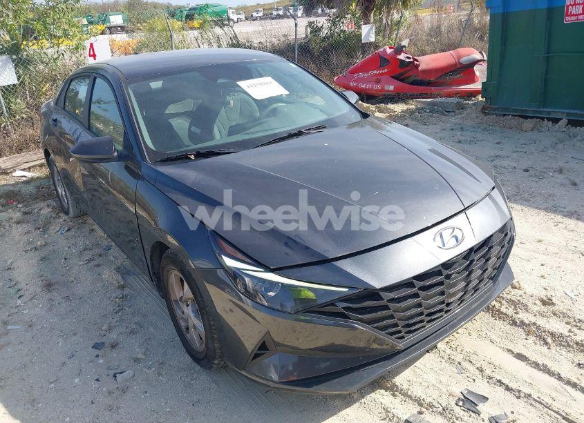 2021 Hyundai Elantra SE (VIN 5NPLL4AG7MH032217) main photo
