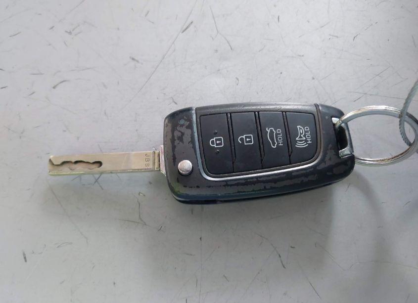 Photo 11 of 2022 Hyundai Elantra SE (VIN 5NPLL4AG7NH082441)