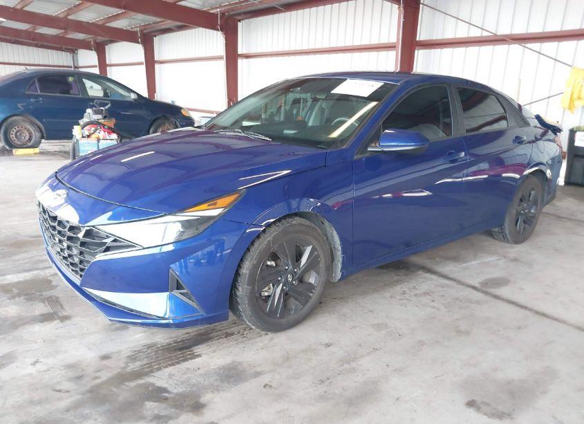 Photo 2 of 2022 Hyundai Elantra SE (VIN 5NPLL4AG7NH082441)