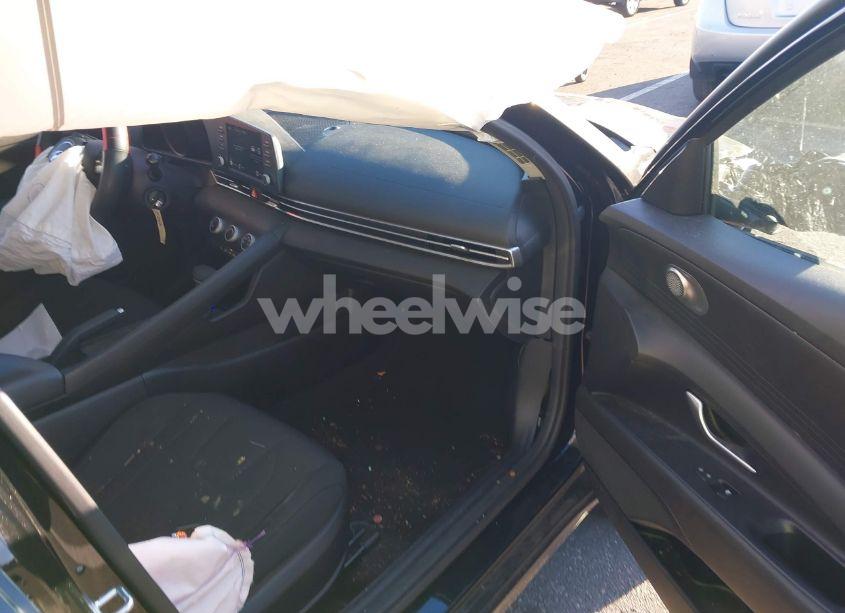 Photo 5 of 2023 Hyundai Elantra SE (VIN 5NPLL4AG7PH110385)