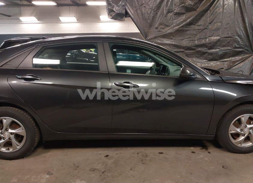 Photo 13 of 2021 Hyundai Elantra SE (VIN 5NPLL4AG8MH016771)