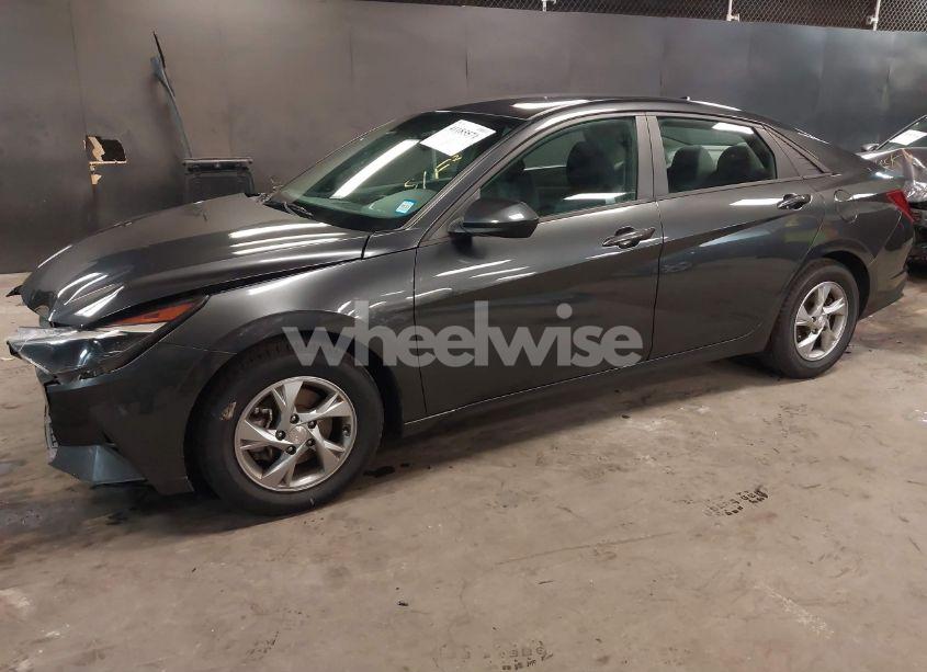 Photo 2 of 2021 Hyundai Elantra SE (VIN 5NPLL4AG8MH016771)