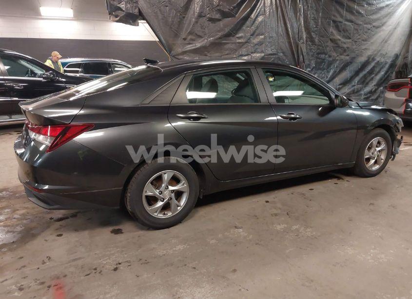 Photo 4 of 2021 Hyundai Elantra SE (VIN 5NPLL4AG8MH016771)