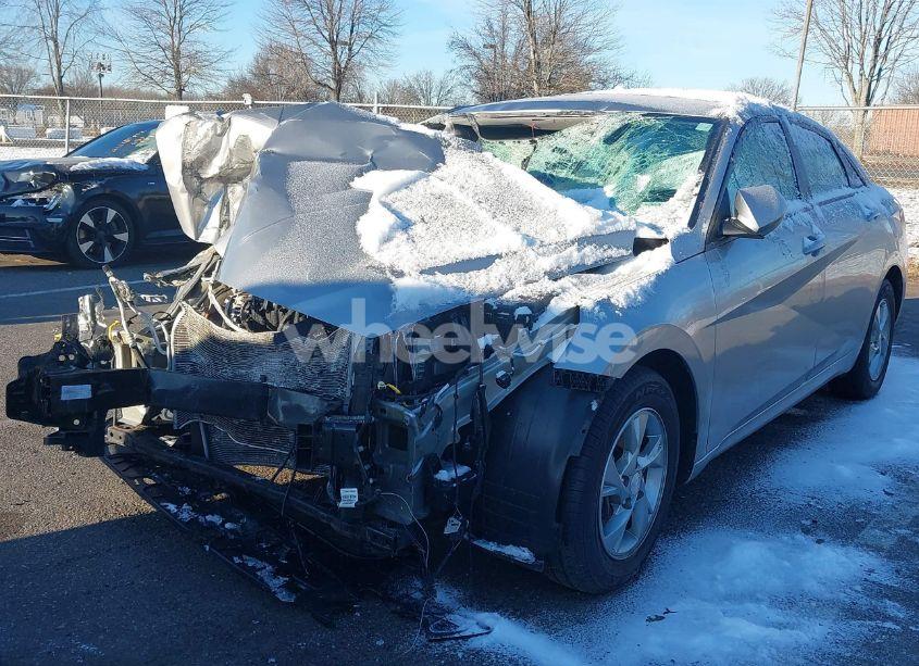Photo 2 of 2022 Hyundai Elantra SE (VIN 5NPLL4AG9NH073689)