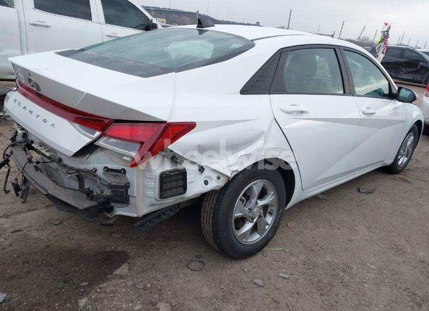 Photo 4 of 2021 Hyundai Elantra SE (VIN 5NPLL4AGXMH043664)