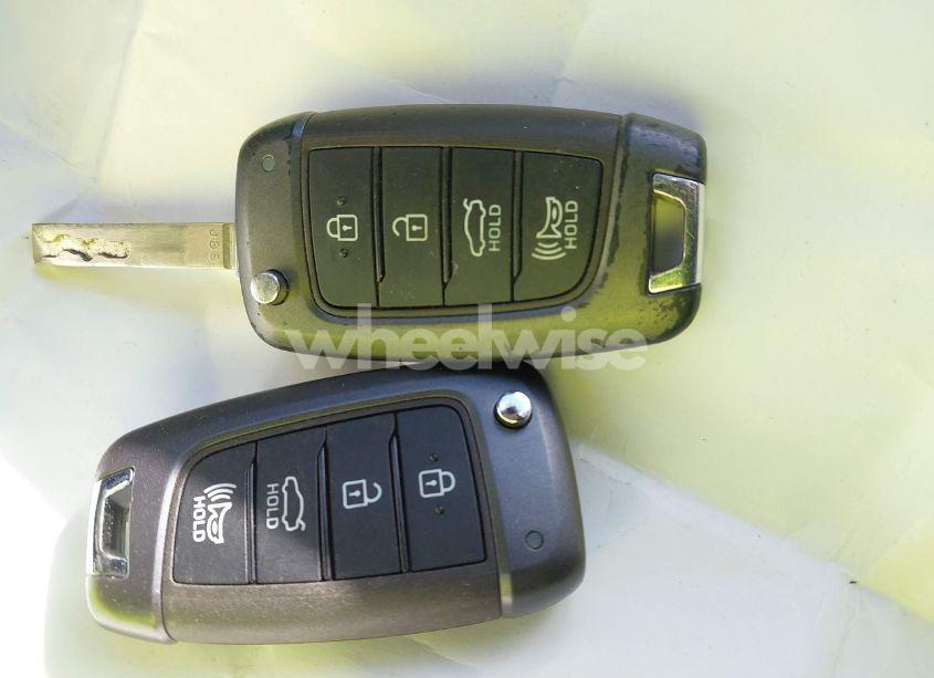 Photo 11 of 2022 Hyundai Elantra SE (VIN 5NPLL4AGXNH072907)