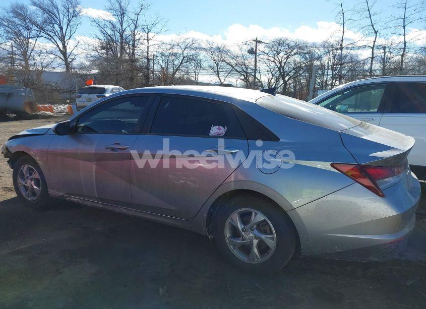 Photo 14 of 2022 Hyundai Elantra SE (VIN 5NPLL4AGXNH072907)