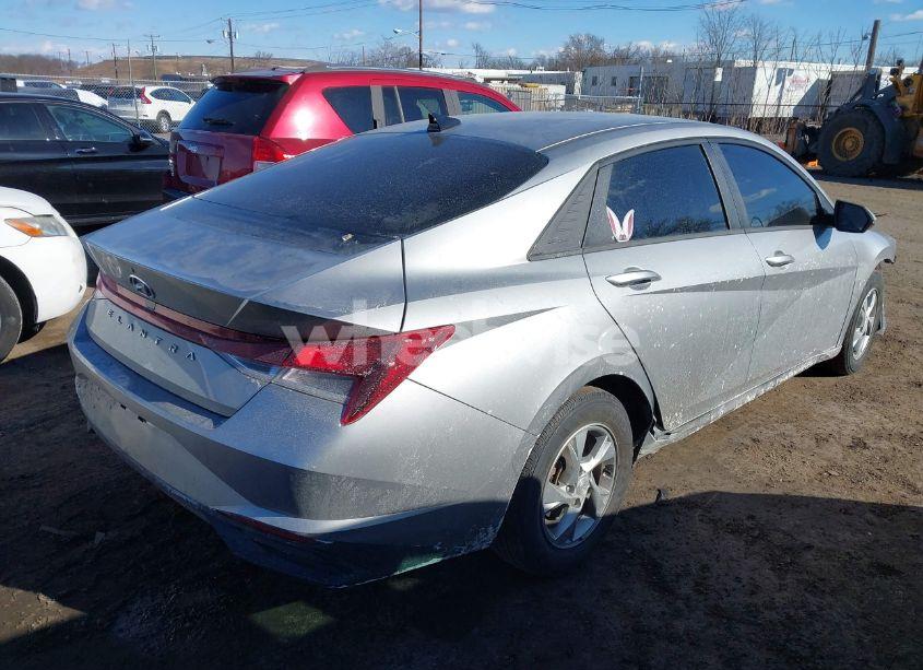 Photo 4 of 2022 Hyundai Elantra SE (VIN 5NPLL4AGXNH072907)