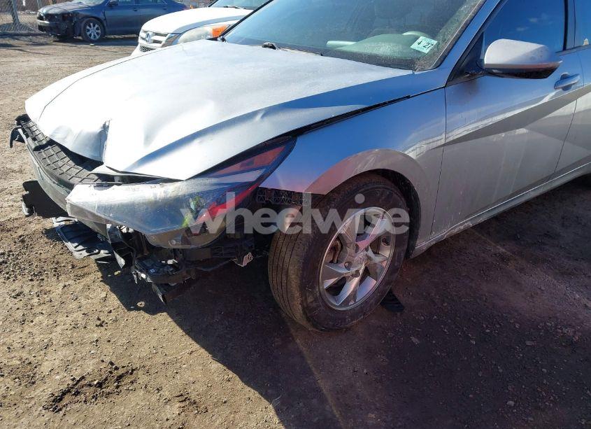 Photo 6 of 2022 Hyundai Elantra SE (VIN 5NPLL4AGXNH072907)
