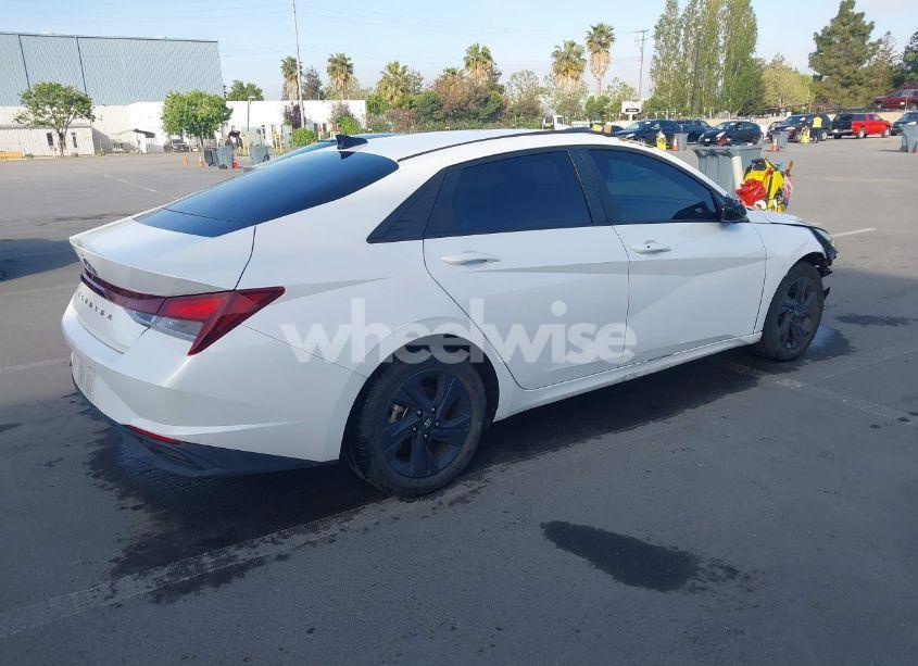 Photo 4 of 2021 Hyundai Elantra SEL (VIN 5NPLM4AG0MH004420)