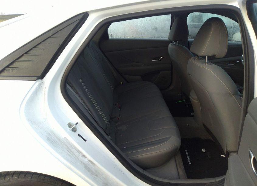 Photo 8 of 2022 Hyundai Elantra SEL (VIN 5NPLM4AG0NH063856)