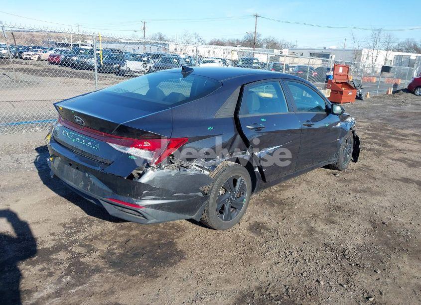 Photo 4 of 2022 Hyundai Elantra SEL (VIN 5NPLM4AG0NH069432)