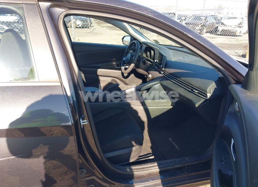 Photo 5 of 2022 Hyundai Elantra SEL (VIN 5NPLM4AG0NH069432)