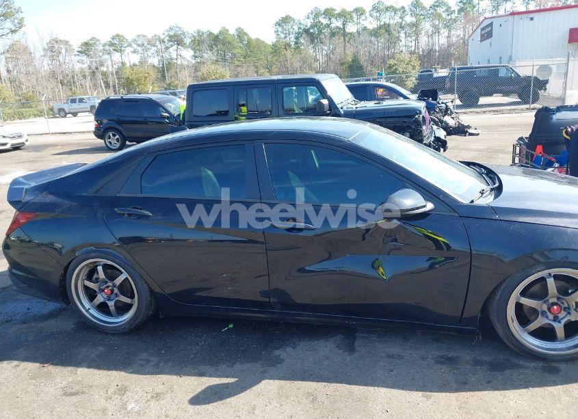 Photo 13 of 2022 Hyundai Elantra SEL (VIN 5NPLM4AG0NH071066)