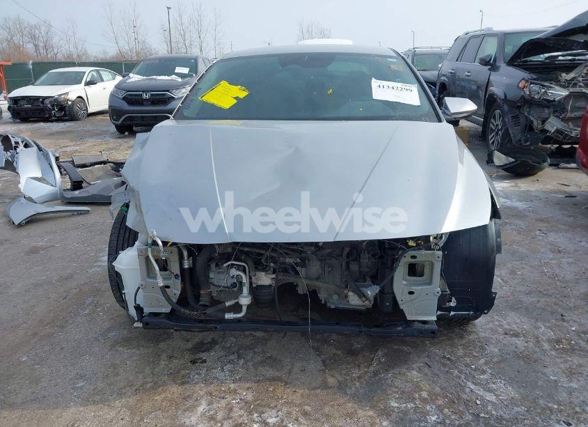 Photo 6 of 2021 Hyundai Elantra SEL (VIN 5NPLM4AG1MH000960)