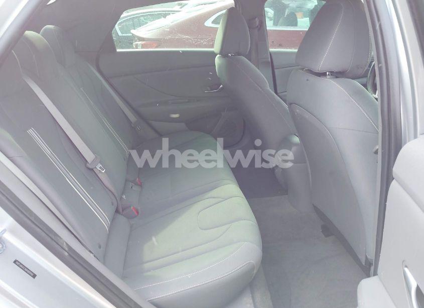 Photo 8 of 2021 Hyundai Elantra SEL (VIN 5NPLM4AG1MH000960)