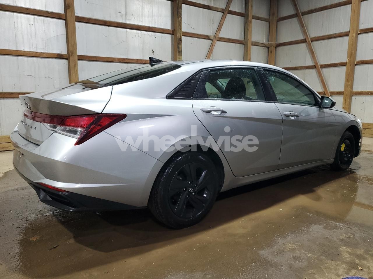 Photo 3 of 2023 HYUNDAI ELANTRA SEL (VIN 5NPLM4AG1PH101324)