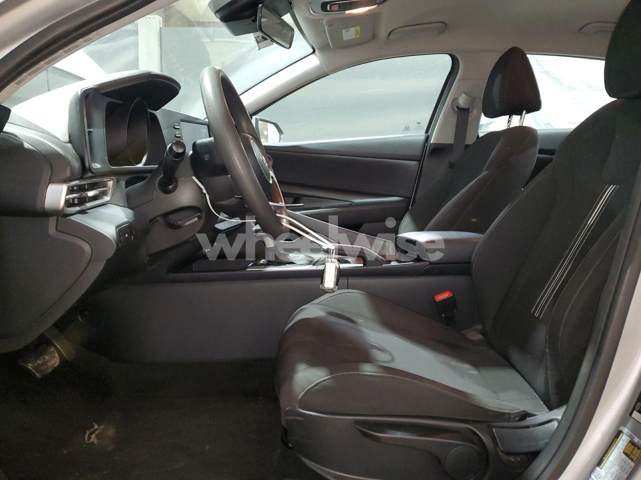 Photo 7 of 2023 HYUNDAI ELANTRA SEL (VIN 5NPLM4AG1PH101324)