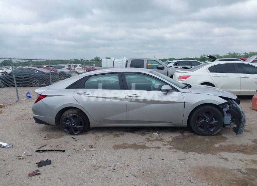 Photo 13 of 2023 Hyundai Elantra SEL (VIN 5NPLM4AG1PH103915)