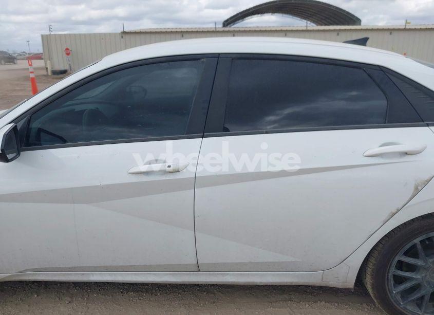 Photo 14 of 2021 Hyundai Elantra SEL (VIN 5NPLM4AG2MH038990)